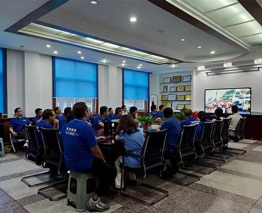 鄭州海德晟機械全員共觀閱兵盛典，以匠心裝備致敬強國征程