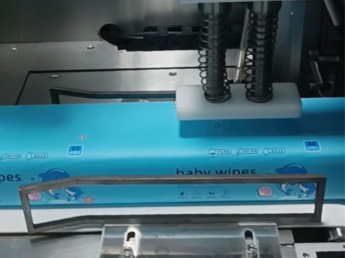 河北邢臺6道全自動嬰幼兒濕巾機